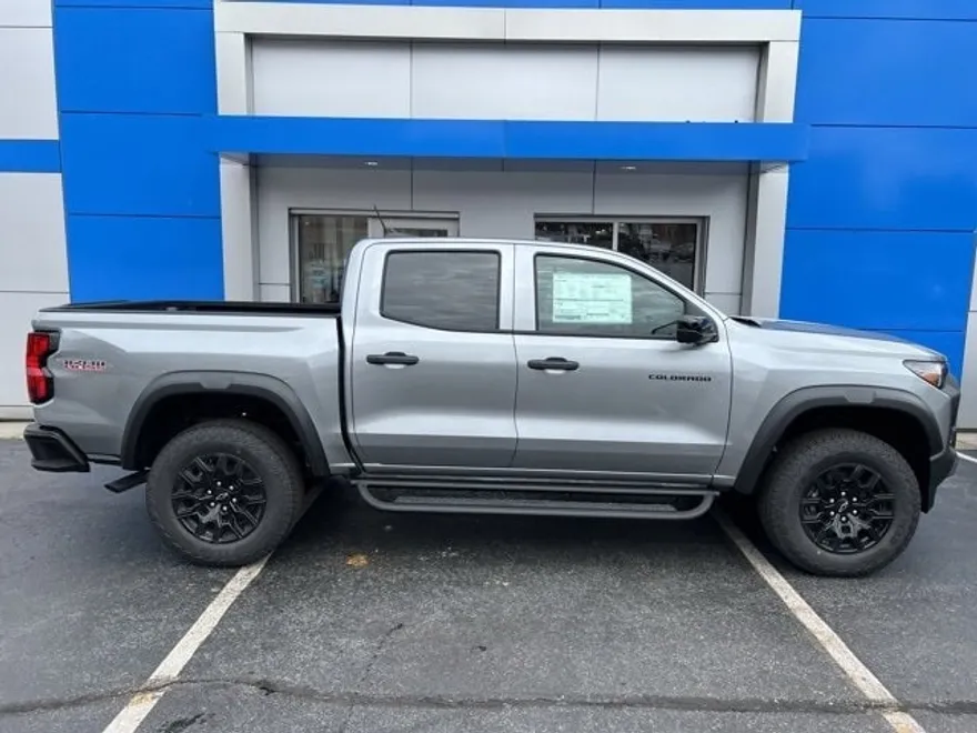 2026 Chevrolet Colorado Trail Boss photo 1