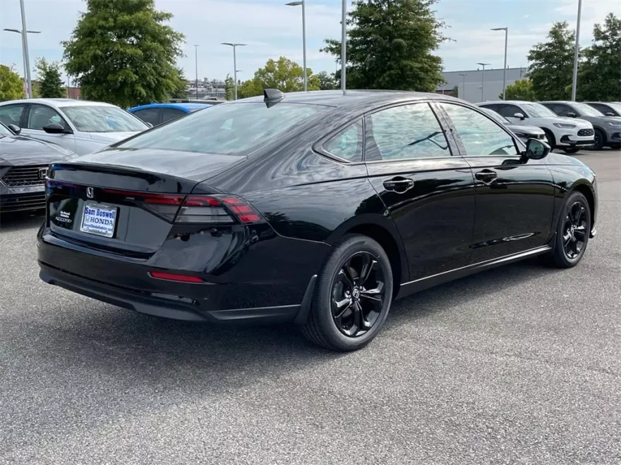 2025 Honda Accord SE photo 1