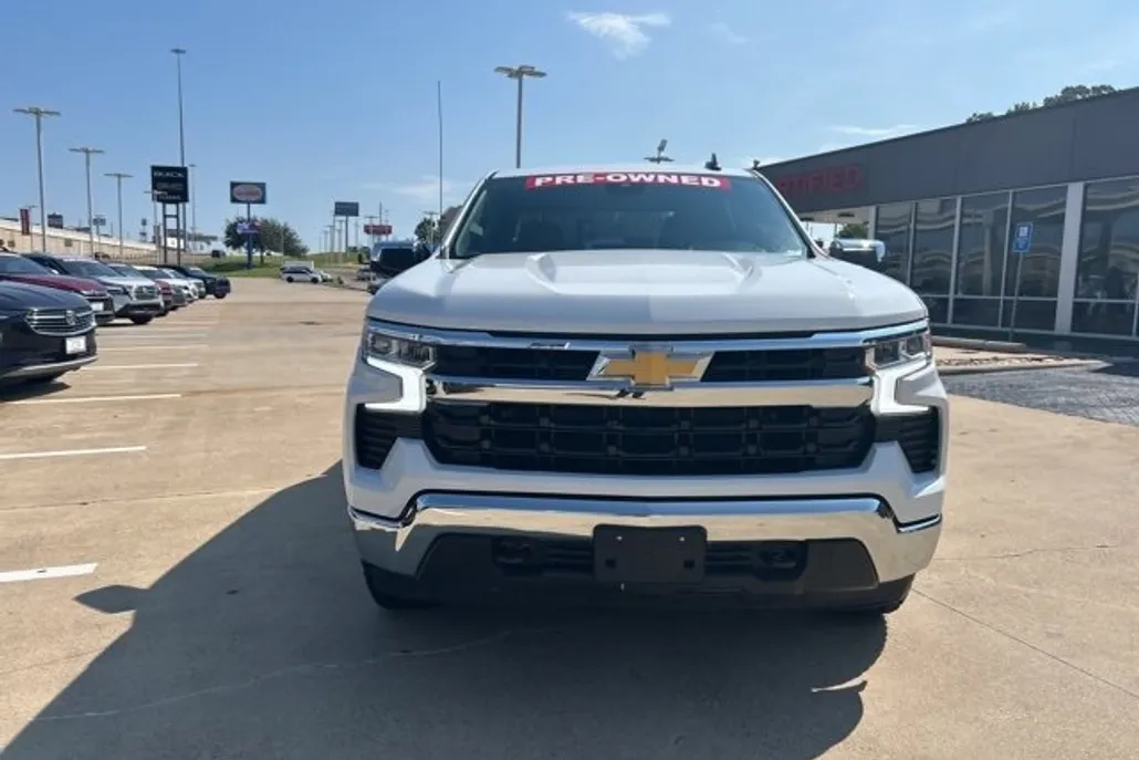 2023 Chevrolet Silverado 1500 LT photo 1