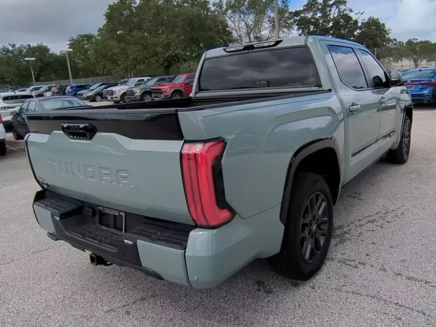 2025 Toyota Tundra Platinum photo 1