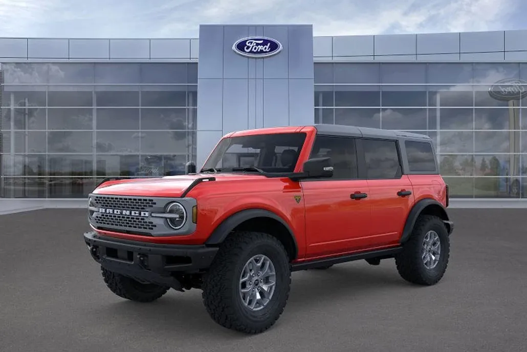 2024 Ford Bronco Badlands photo 1