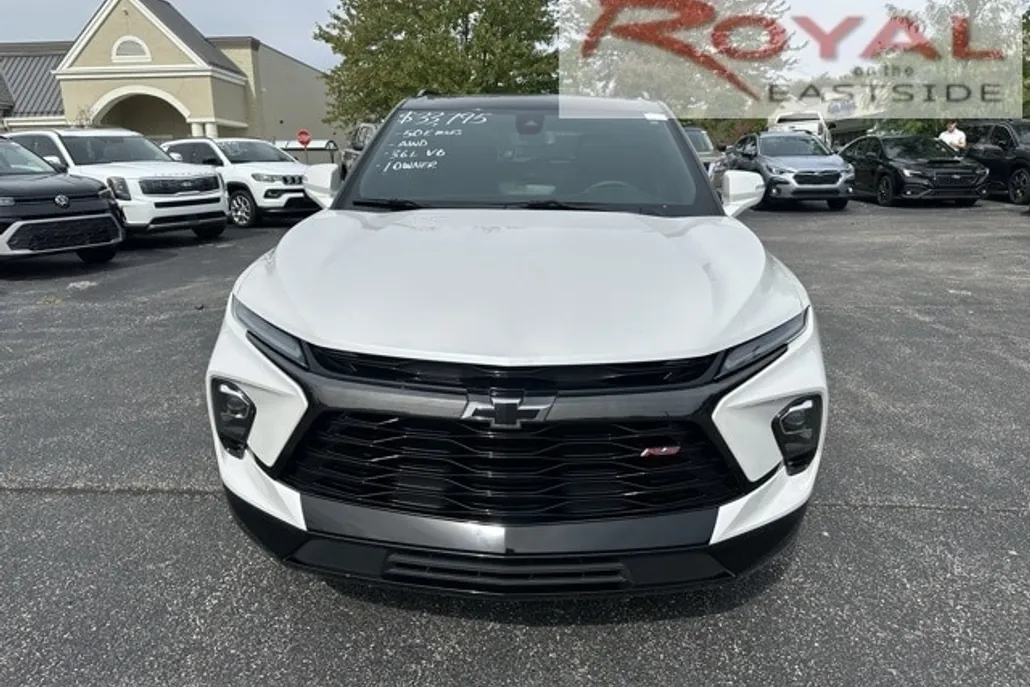 2023 Chevrolet Blazer RS photo 1