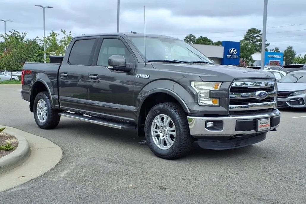 2016 Ford F-150 Lariat photo 1