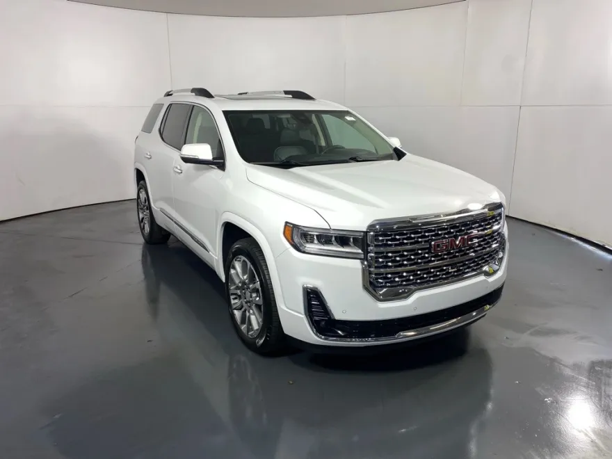 2023 Gmc Acadia Denali photo 1