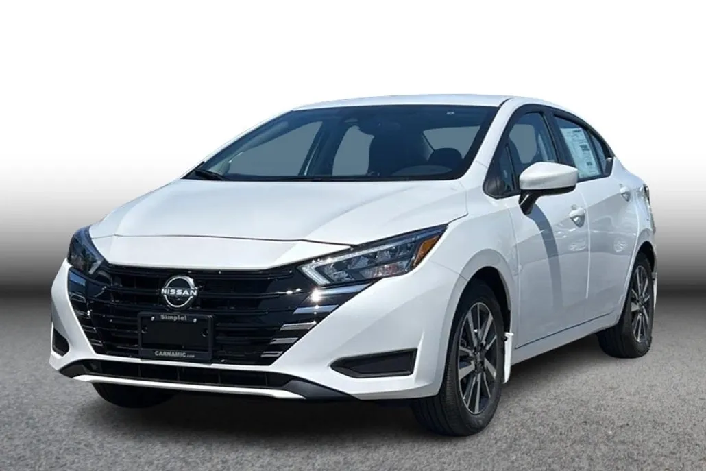 2025 Nissan Versa SV photo 1