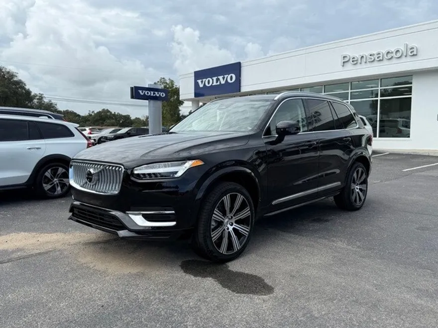 2025 Volvo XC90 T8 Plus photo 1