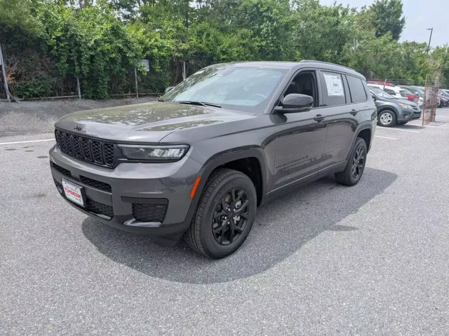 2025 Jeep Grand Cherokee Altitude X photo 1
