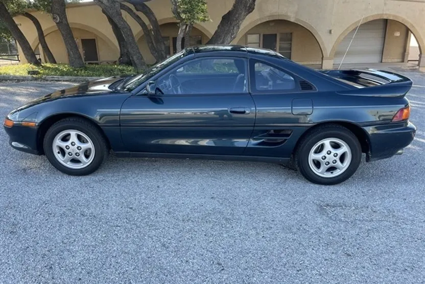 1991 Toyota MR2 photo 1