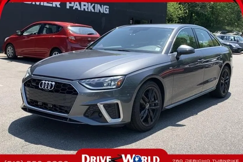2023 Audi A4 S line Quattro Premium Plus photo 1