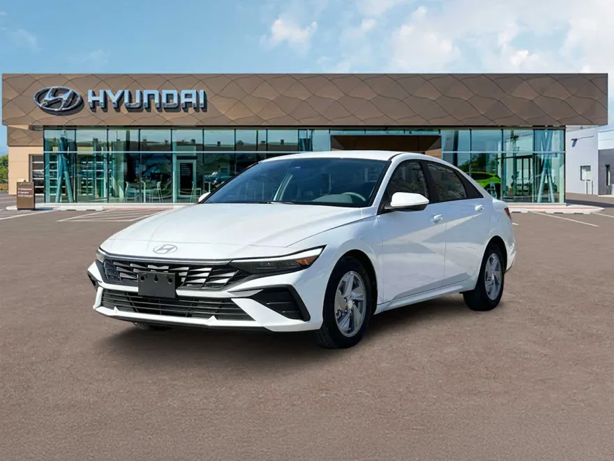 2025 Hyundai Elantra SE photo 1