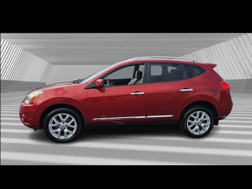 2013 Nissan Rogue SL photo 1