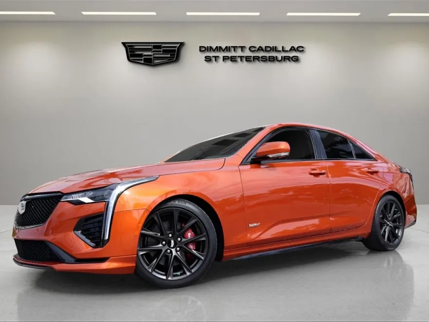 2023 Cadillac CT4 photo 1