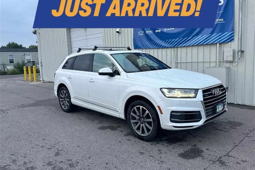 2017 Audi Q7 3.0T Premium Plus photo 1
