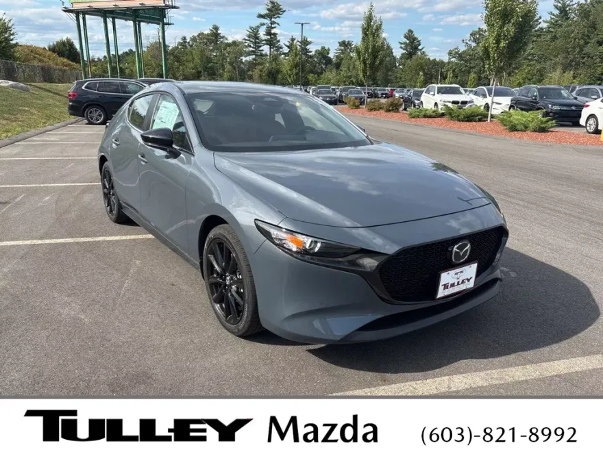 2025 Mazda Mazda3 2.5 s Carbon photo 1