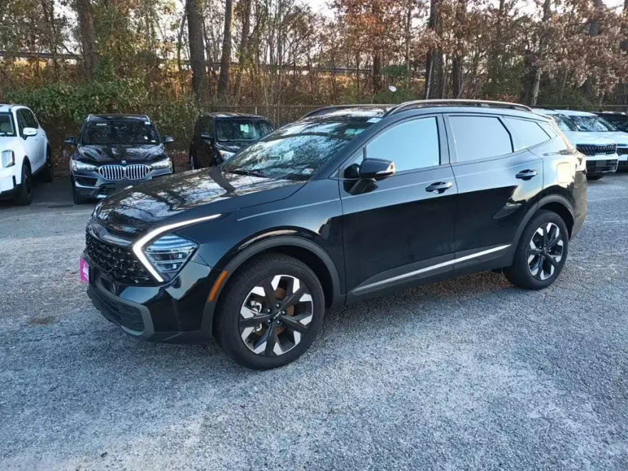 2024 Kia Sportage X-Line photo 1