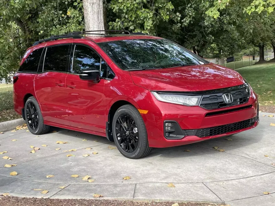2026 Honda Odyssey photo 1