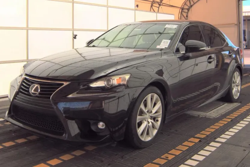 2015 Lexus IS 250 photo 1