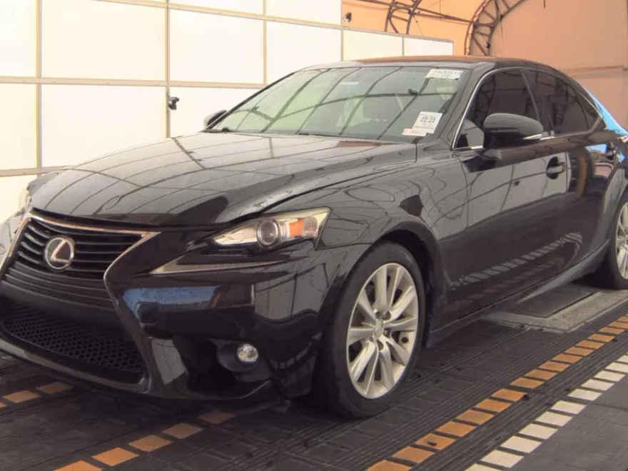 2015 Lexus IS 250 photo 1