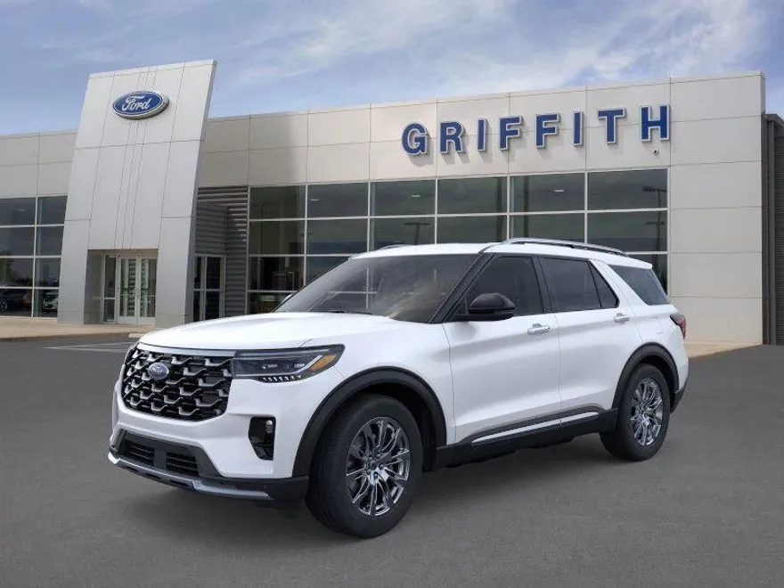 2025 Ford Explorer Platinum photo 1