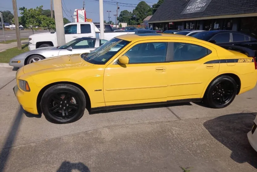 2006 Dodge Charger R/T photo 1