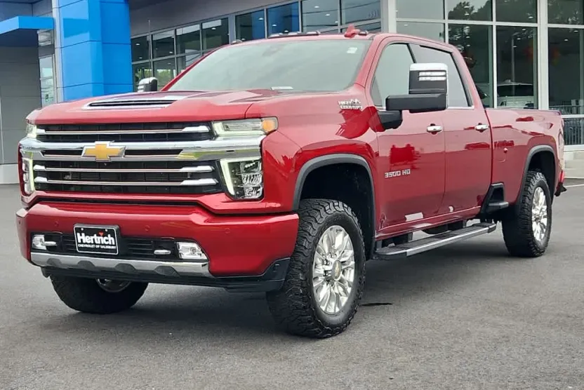 2022 Chevrolet Silverado 3500HD High Country photo 1