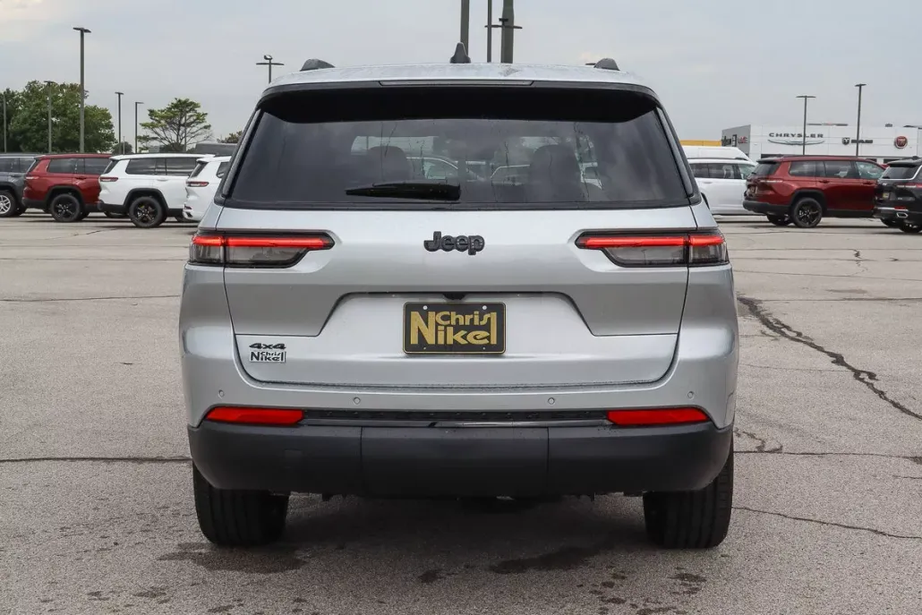 2025 Jeep Grand Cherokee Altitude X photo 1