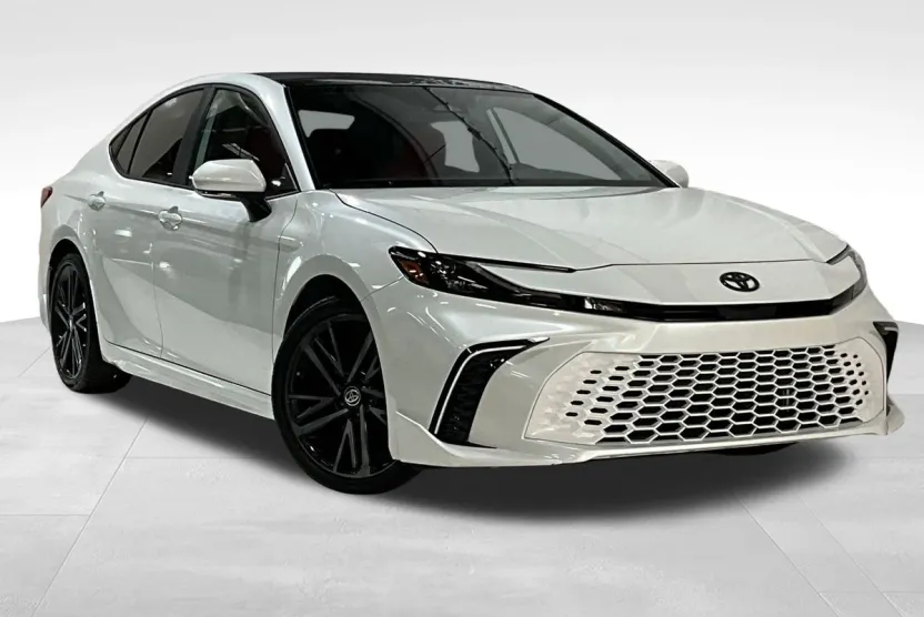 2025 Toyota Camry XSE photo 1