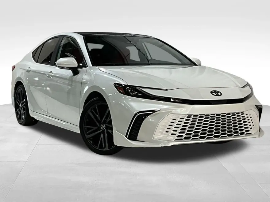 2025 Toyota Camry XSE photo 1