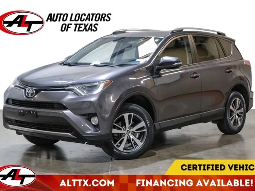2016 Toyota RAV4 XLE photo 1