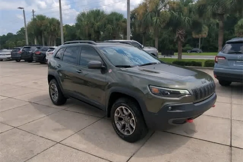 2020 Jeep Cherokee Trailhawk photo 1