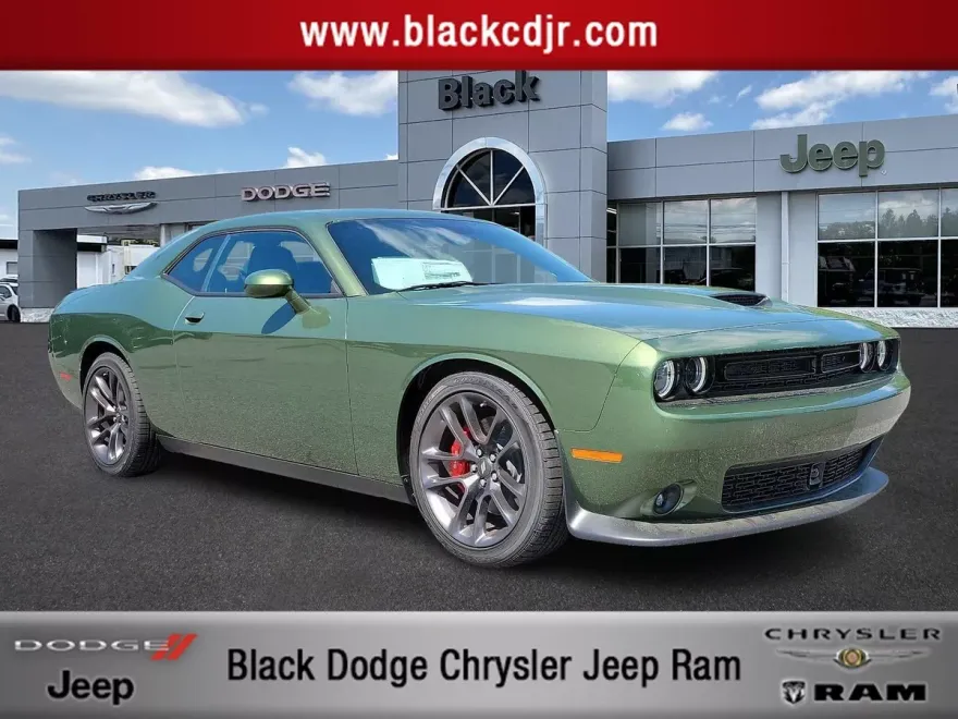 2023 Dodge Challenger GT photo 1