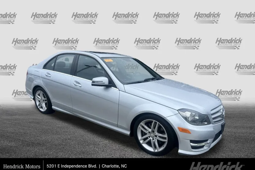 2013 Mercedes Benz C 300 Sport photo 1