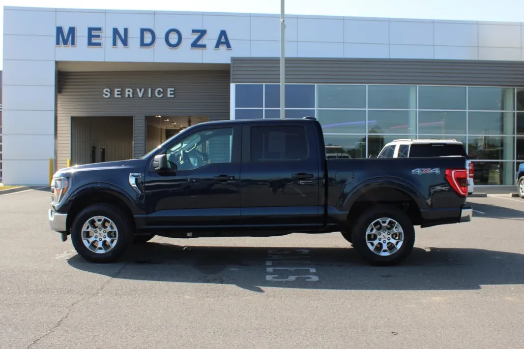 2023 Ford F-150 XLT photo 1