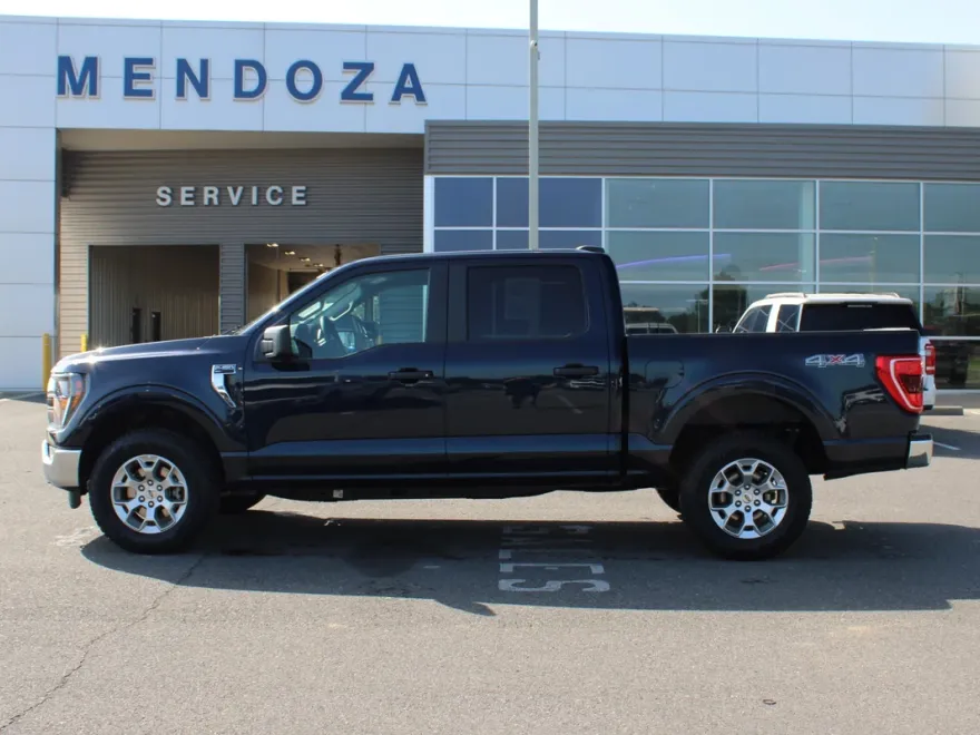 2023 Ford F-150 XLT photo 1
