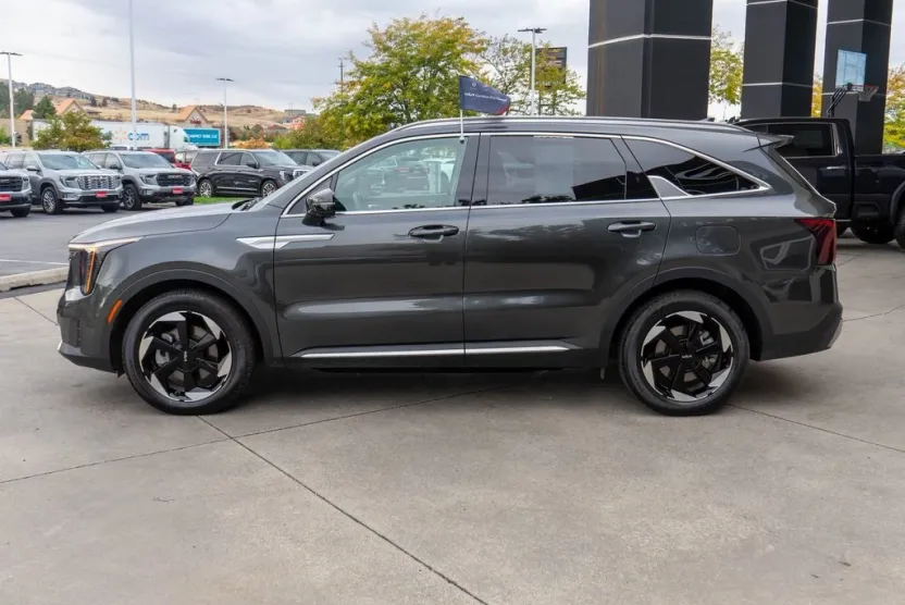 2025 Kia Sorento Hybrid EX photo 1