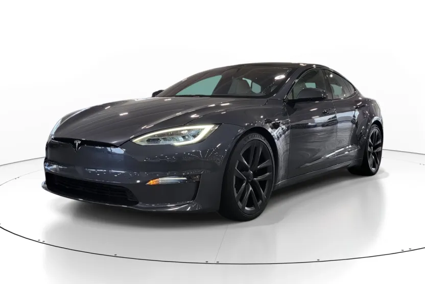 2021 Tesla Model S Plaid photo 1