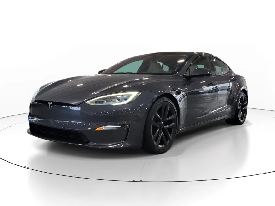 2021 Tesla Model S Plaid photo 1