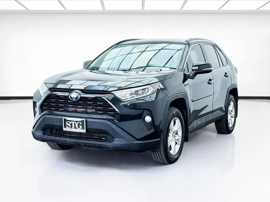 2021 Toyota RAV4 Hybrid XLE photo 1
