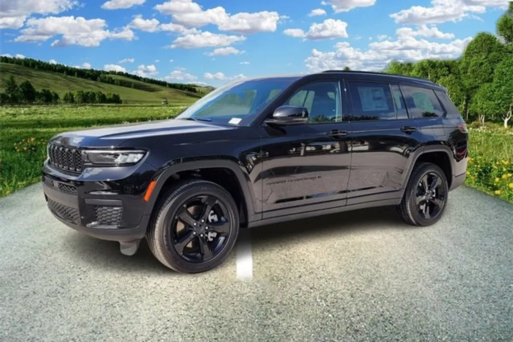 2025 Jeep Grand Cherokee Altitude X photo 1