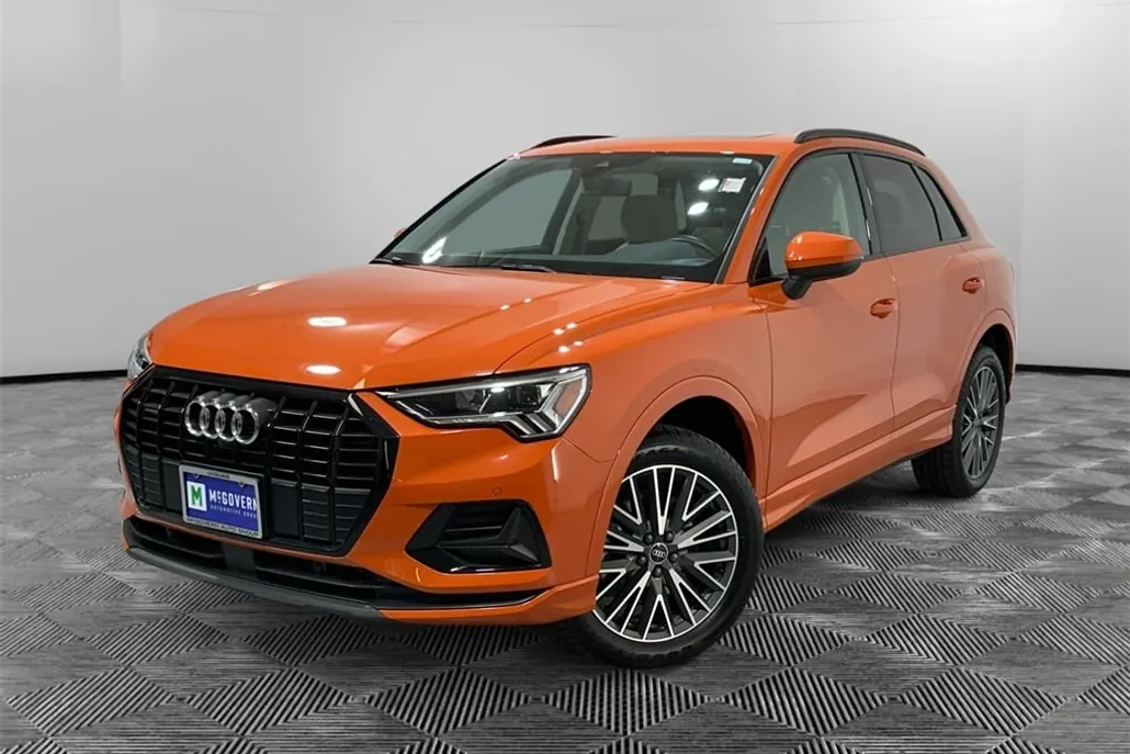 2024 Audi Q3 Premium Plus photo 1