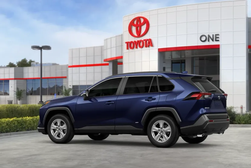 2025 Toyota RAV4 Hybrid XLE photo 1