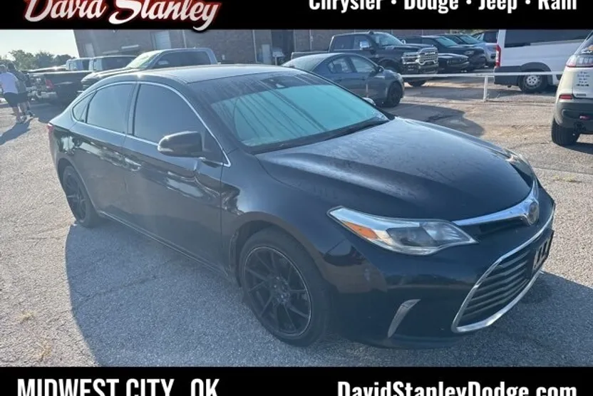 2018 Toyota Avalon XLE photo 1