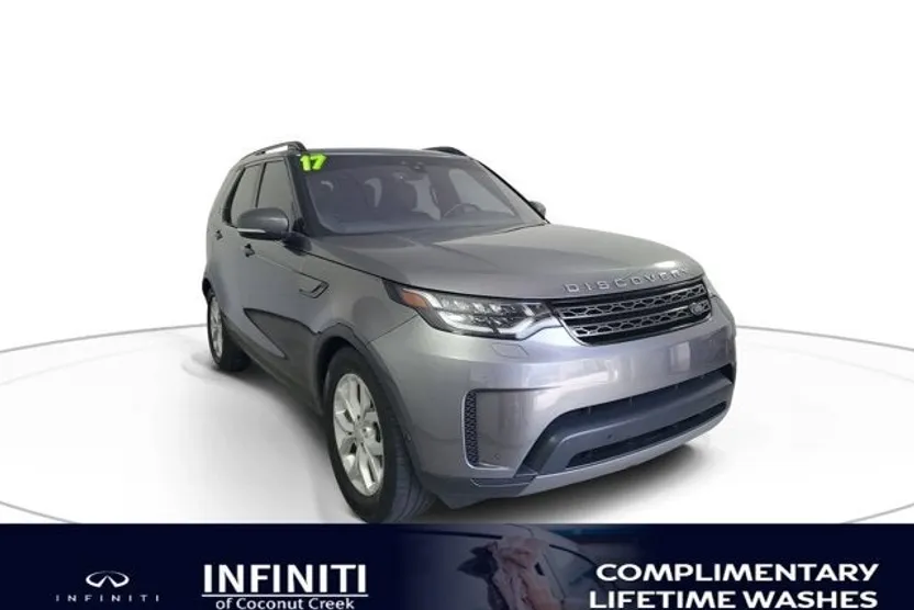 2017 Land Rover Discovery SE photo 1