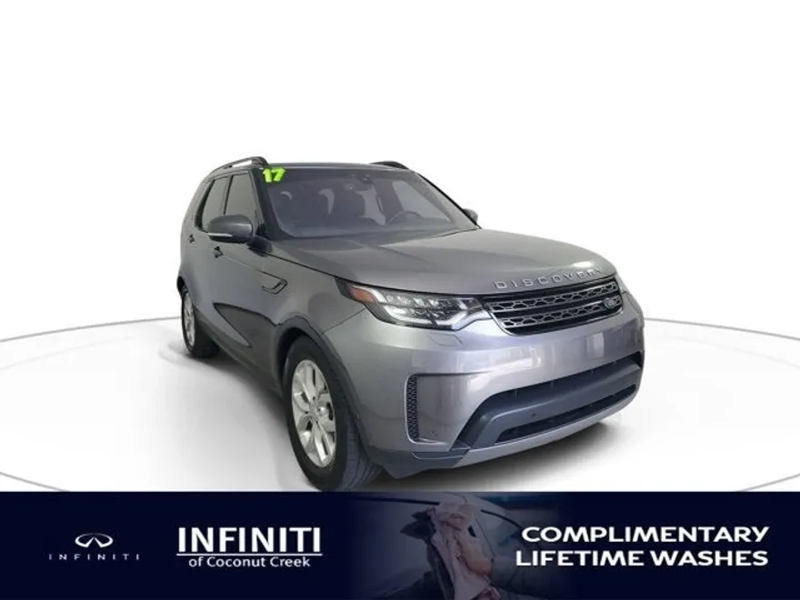 2017 Land Rover Discovery SE photo 1
