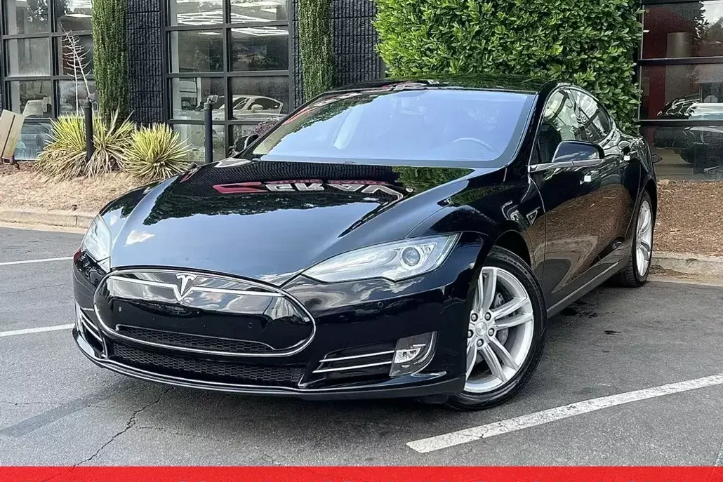 2014 Tesla Model S photo 1