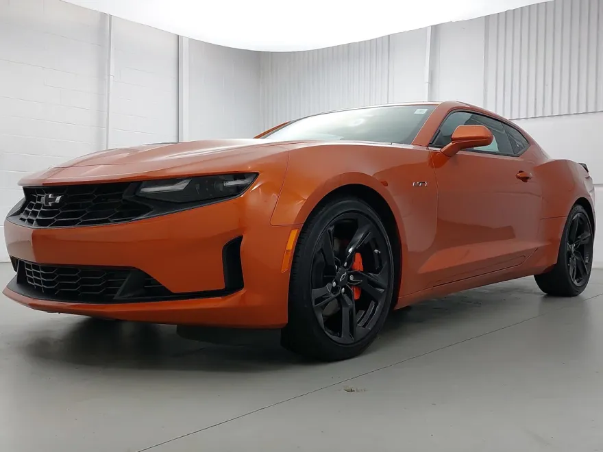 2023 Chevrolet Camaro LT1 photo 1