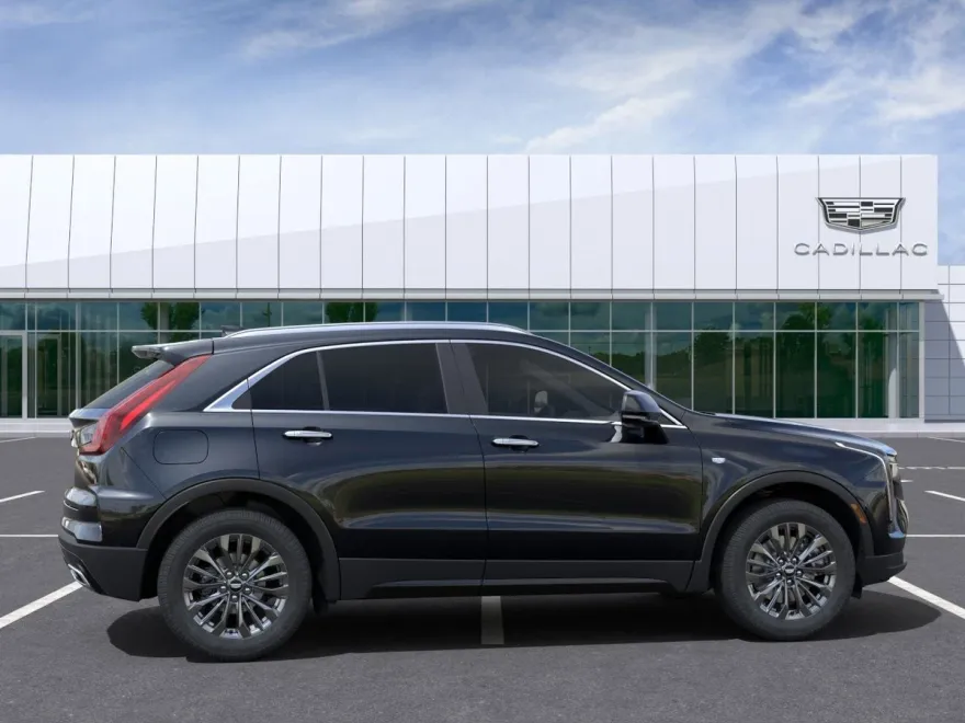 2025 Cadillac XT4 Premium Luxury photo 5