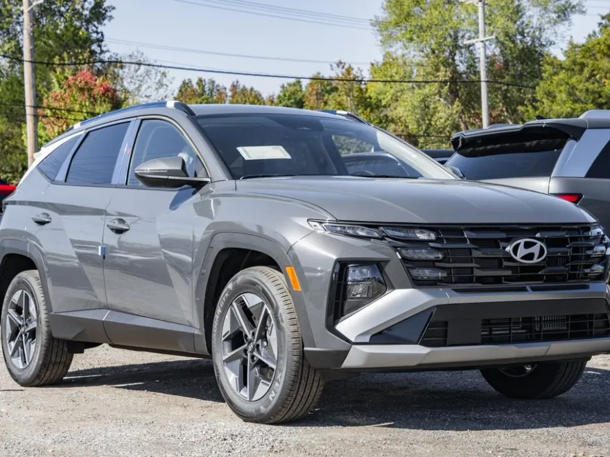 2026 Hyundai Tucson Hybrid SEL Convenience photo 1