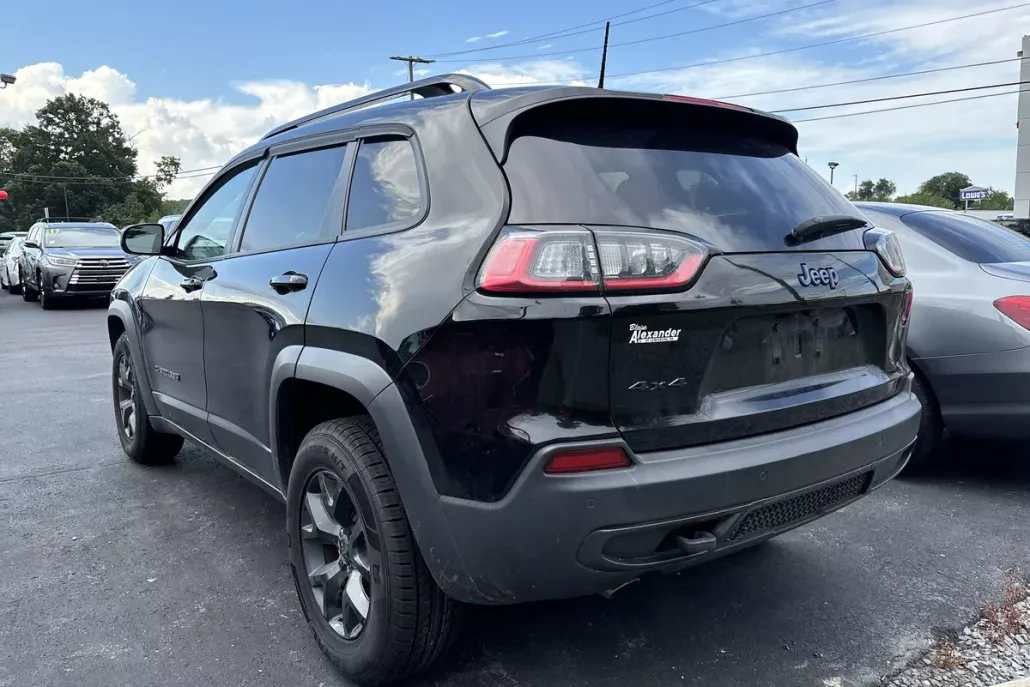 2019 Jeep Cherokee Latitude photo 1