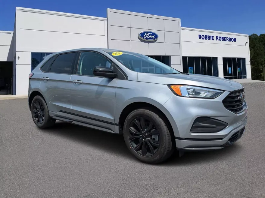 2024 Ford Edge SE photo 1